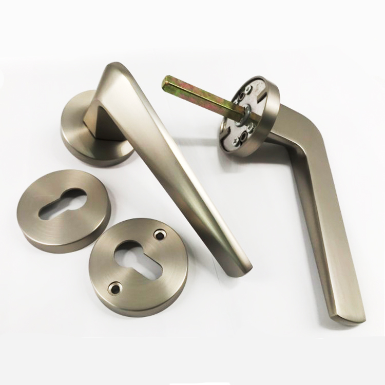 zinc material Straight bar hardware lever European style door handle lock interior door handles lock